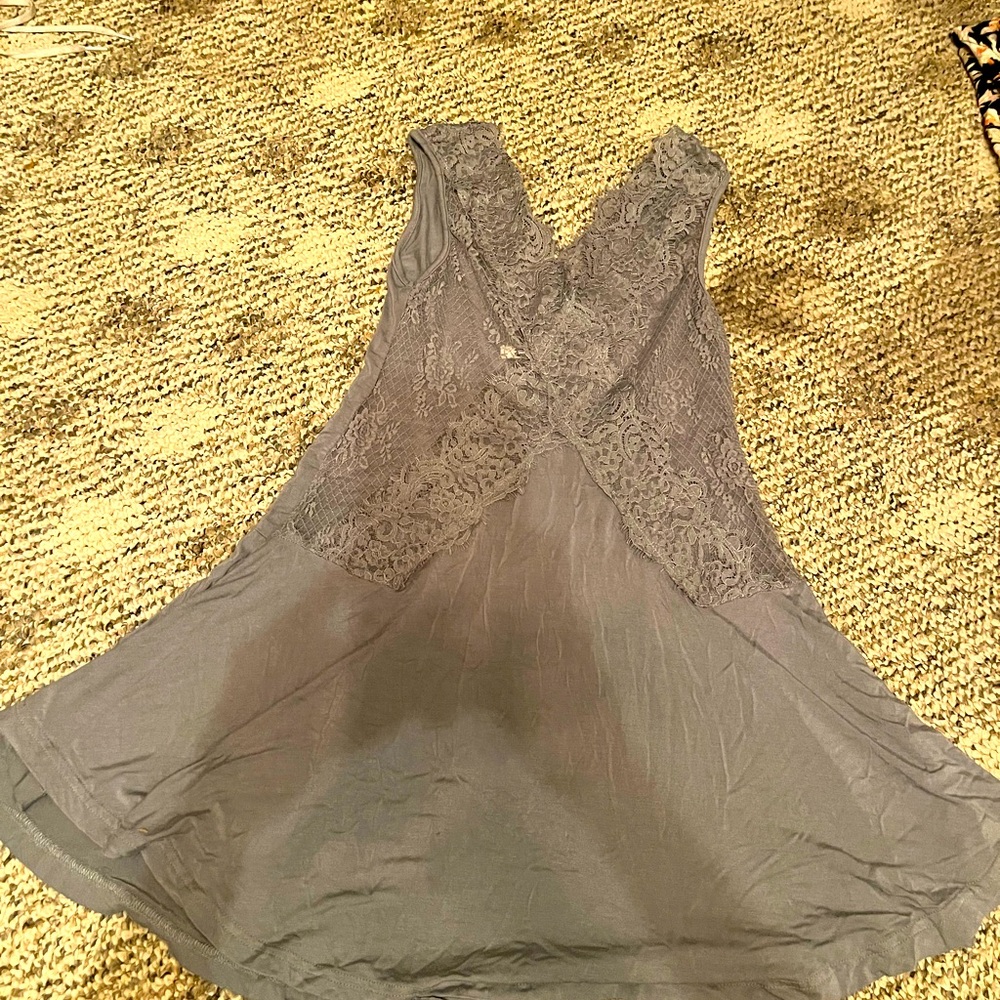 NWOT gimmicks XS tank tunic in steel gray